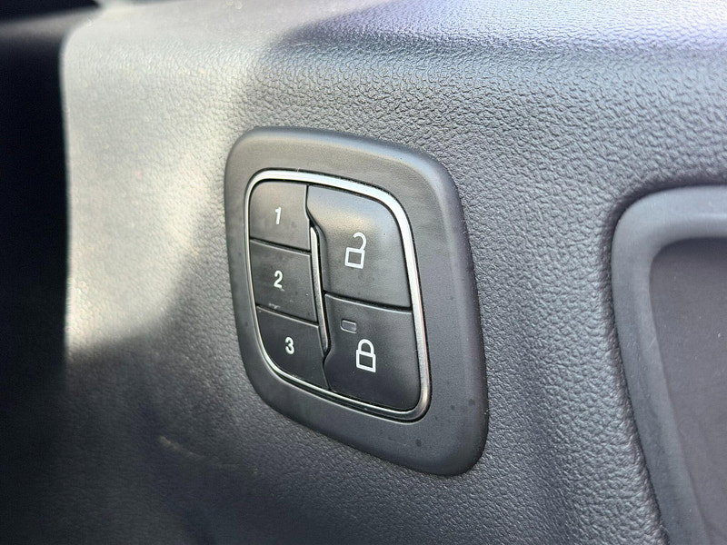 Ford Kuga 2.5 Duratec 14.4kWh Vignale CVT Euro 6 (s/s) 5dr 5dr Automatic 2026