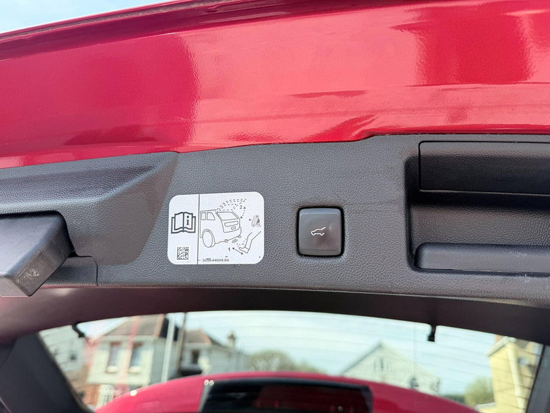 Ford Kuga 2.5 Duratec 14.4kWh Vignale CVT Euro 6 (s/s) 5dr 5dr Automatic 2026