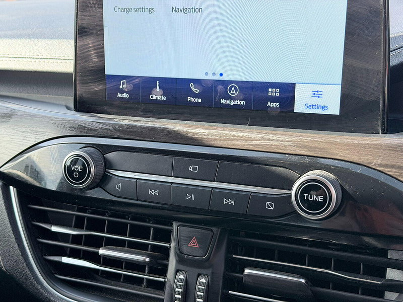 Ford Kuga 2.5 Duratec 14.4kWh Vignale CVT Euro 6 (s/s) 5dr 5dr Automatic 2026