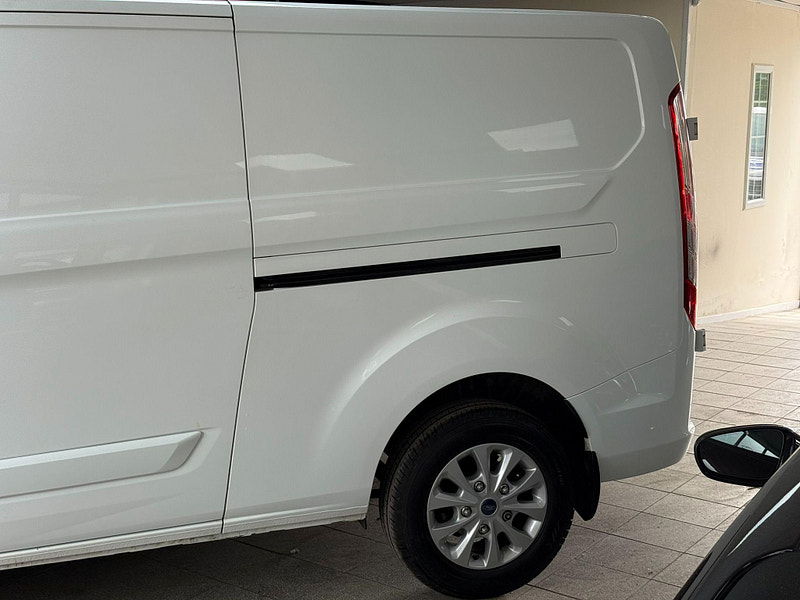 Ford Transit Custom 2.0 300 EcoBlue Limited L2 H1 Euro 6 (s/s) 5dr 5dr Manual 2026
