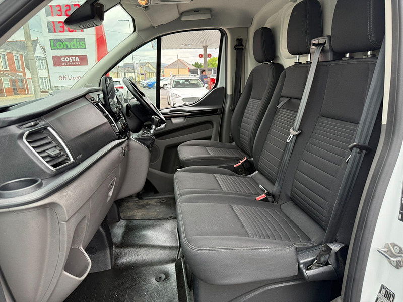 Ford Transit Custom 2.0 300 EcoBlue Limited L2 H1 Euro 6 (s/s) 5dr 5dr Manual 2026