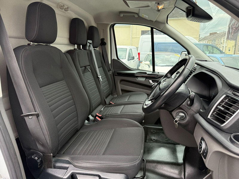 Ford Transit Custom 2.0 300 EcoBlue Limited L2 H1 Euro 6 (s/s) 5dr 5dr Manual 2026