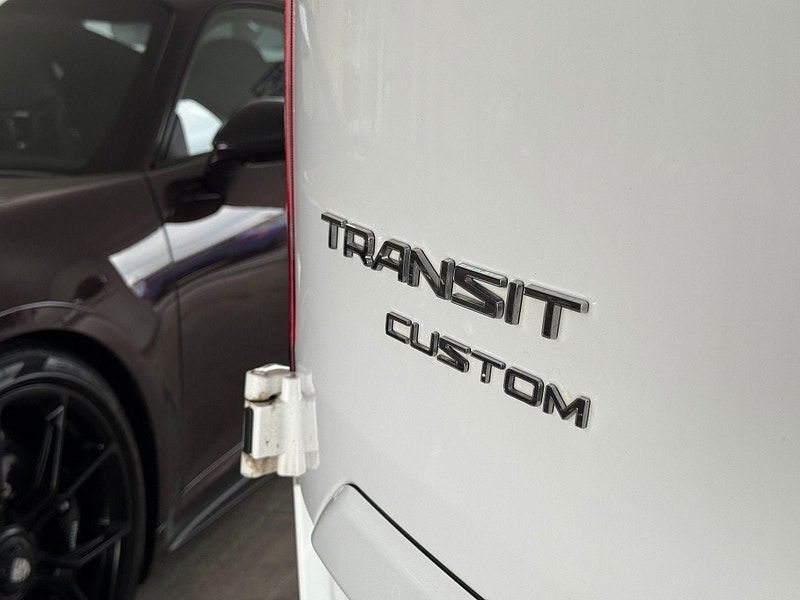 Ford Transit Custom 2.0 300 EcoBlue Limited L2 H1 Euro 6 (s/s) 5dr 5dr Manual 2026