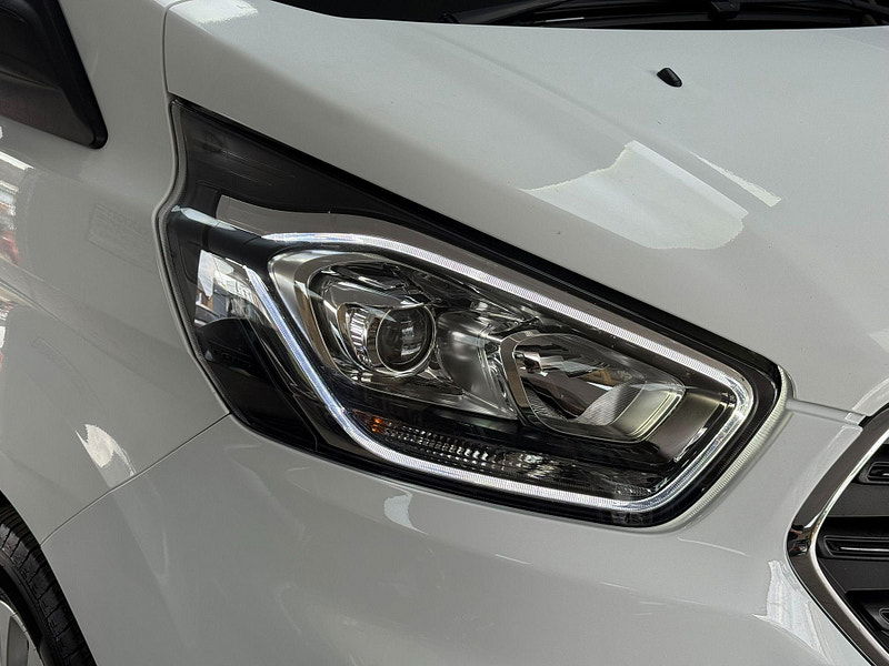 Ford Transit Custom 2.0 300 EcoBlue Limited L2 H1 Euro 6 (s/s) 5dr 5dr Manual 2026