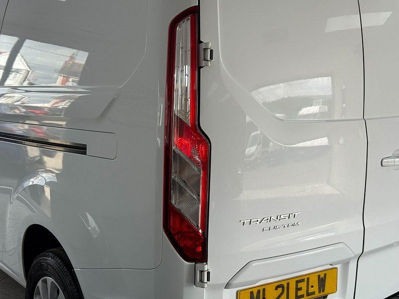Ford Transit Custom 2.0 300 EcoBlue Limited L2 H1 Euro 6 (s/s) 5dr 5dr Manual 2026