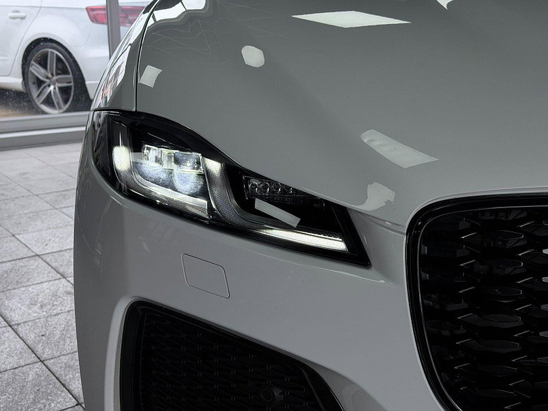 Jaguar F-PACE 2.0 D200 MHEV R-Dynamic Black Auto AWD Euro 6 (s/s) 5dr 5dr Automatic 2026