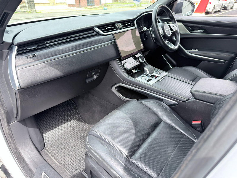 Jaguar F-PACE 2.0 D200 MHEV R-Dynamic Black Auto AWD Euro 6 (s/s) 5dr 5dr Automatic 2026
