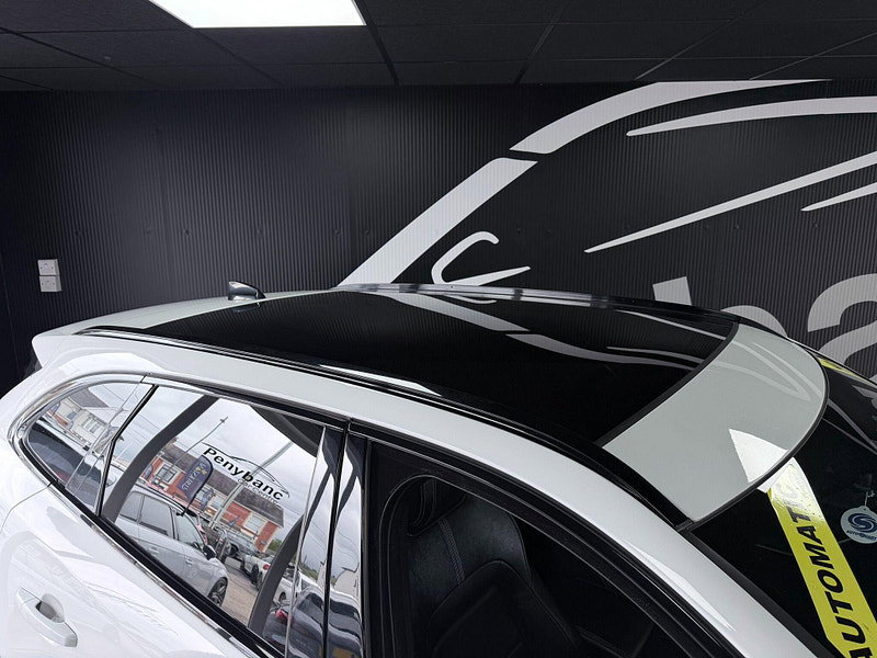 Jaguar F-PACE 2.0 D200 MHEV R-Dynamic Black Auto AWD Euro 6 (s/s) 5dr 5dr Automatic 2026