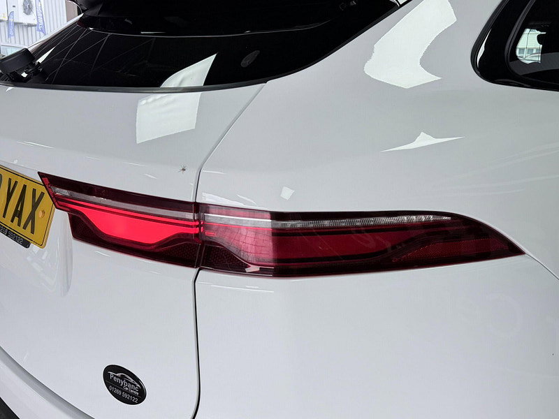 Jaguar F-PACE 2.0 D200 MHEV R-Dynamic Black Auto AWD Euro 6 (s/s) 5dr 5dr Automatic 2026