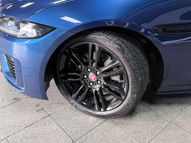 Jaguar XE 2.0 D200 MHEV R-Dynamic HSE Auto Euro 6 (s/s) 4dr 4dr Automatic 2026