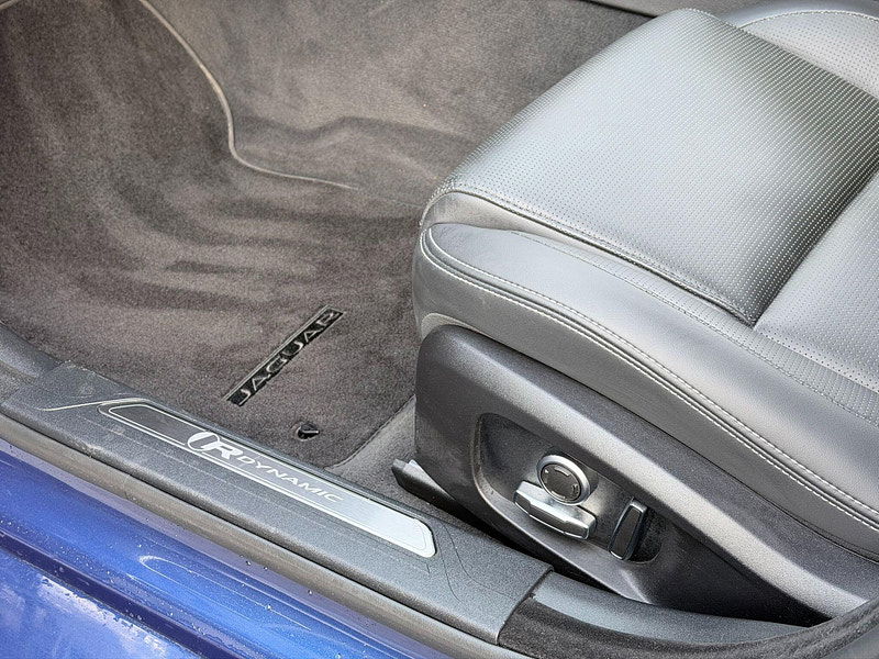 Jaguar XE 2.0 D200 MHEV R-Dynamic HSE Auto Euro 6 (s/s) 4dr 4dr Automatic 2026