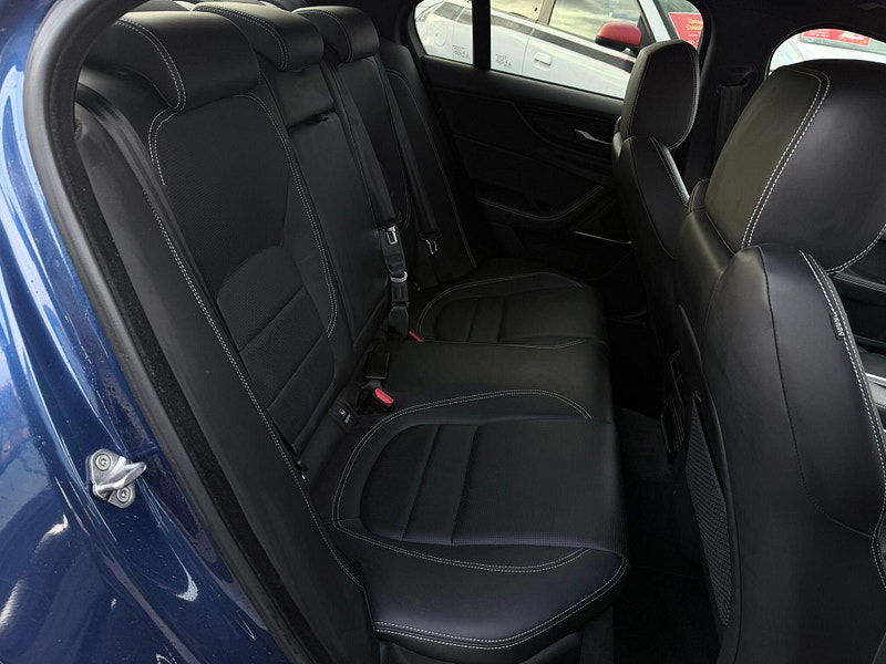 Jaguar XE 2.0 D200 MHEV R-Dynamic HSE Auto Euro 6 (s/s) 4dr 4dr Automatic 2026