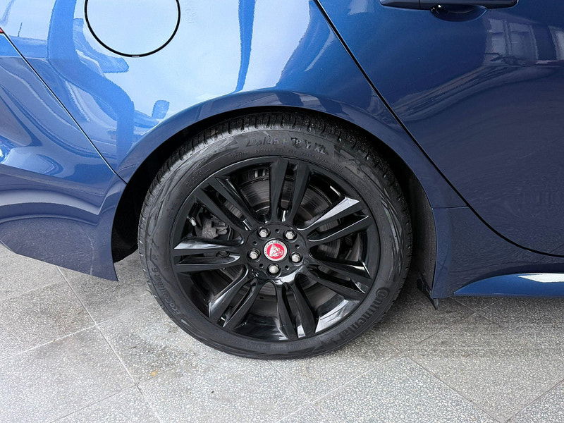 Jaguar XE 2.0 D200 MHEV R-Dynamic HSE Auto Euro 6 (s/s) 4dr 4dr Automatic 2026