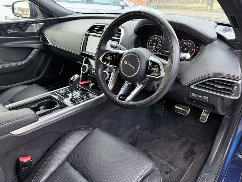 Jaguar XE 2.0 D200 MHEV R-Dynamic HSE Auto Euro 6 (s/s) 4dr 4dr Automatic 2026