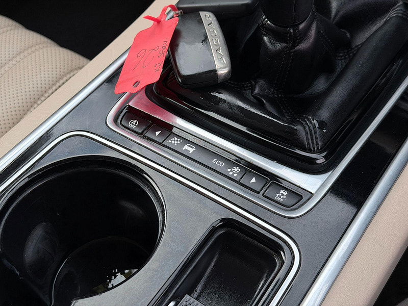 Jaguar XF 2.0d Portfolio Sportbrake Euro 6 (s/s) 5dr 5dr Manual 2026