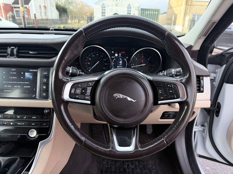 Jaguar XF 2.0d Portfolio Sportbrake Euro 6 (s/s) 5dr 5dr Manual 2026