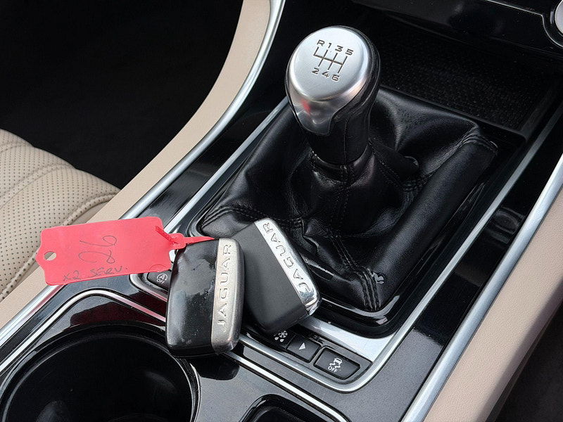 Jaguar XF 2.0d Portfolio Sportbrake Euro 6 (s/s) 5dr 5dr Manual 2026