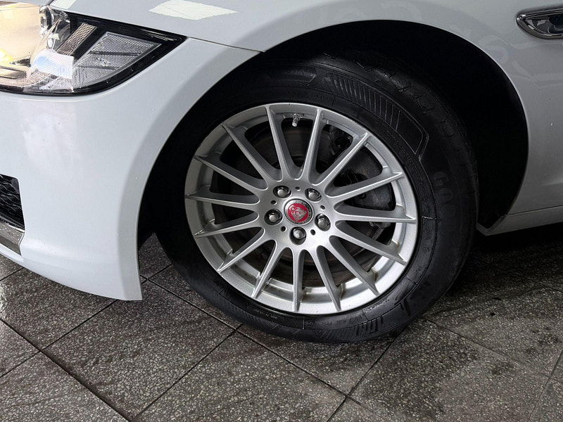 Jaguar XF 2.0d Portfolio Sportbrake Euro 6 (s/s) 5dr 5dr Manual 2026