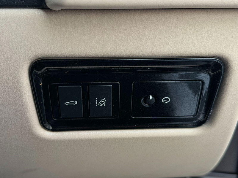 Jaguar XF 2.0d Portfolio Sportbrake Euro 6 (s/s) 5dr 5dr Manual 2026