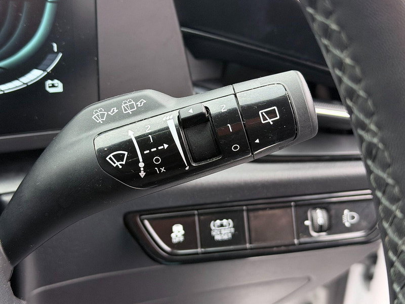 Kia Niro 1.6h GDi 2 DCT Euro 6 (s/s) 5dr 5dr Automatic 2026