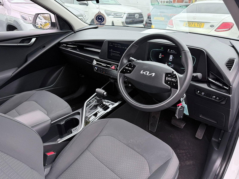 Kia Niro 1.6h GDi 2 DCT Euro 6 (s/s) 5dr 5dr Automatic 2026
