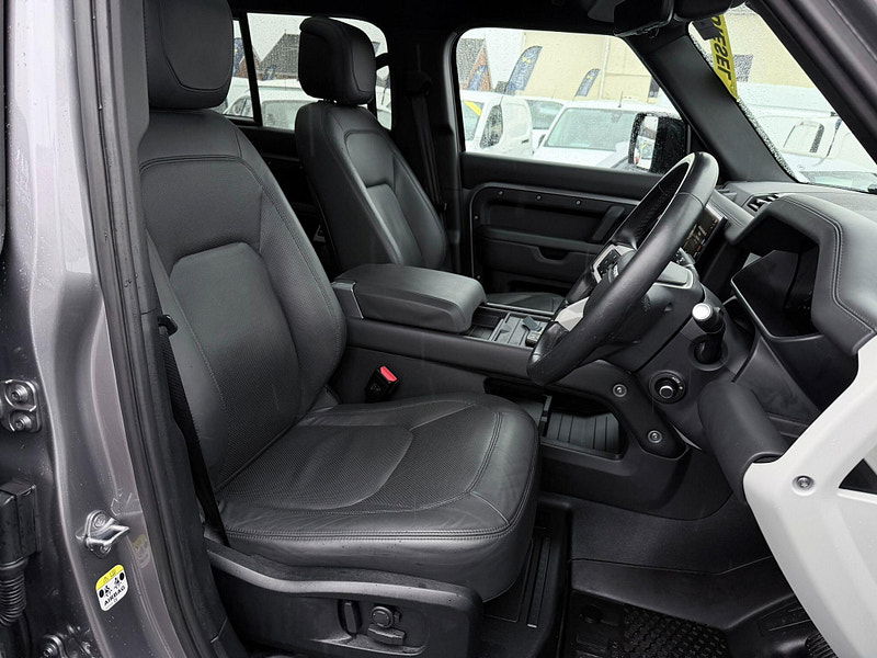 Land Rover DEFENDER 110 3.0 D300 MHEV HSE Auto 4WD Euro 6 (s/s) 5dr 5dr Automatic 2026