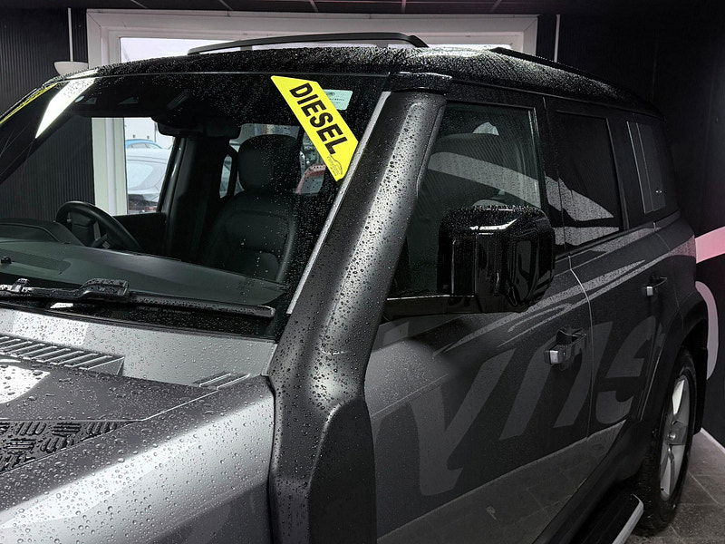 Land Rover DEFENDER 110 3.0 D300 MHEV HSE Auto 4WD Euro 6 (s/s) 5dr 5dr Automatic 2026