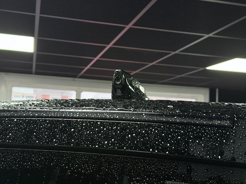 Land Rover DEFENDER 110 3.0 D300 MHEV HSE Auto 4WD Euro 6 (s/s) 5dr 5dr Automatic 2026