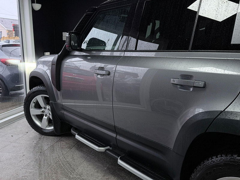 Land Rover DEFENDER 110 3.0 D300 MHEV HSE Auto 4WD Euro 6 (s/s) 5dr 5dr Automatic 2026