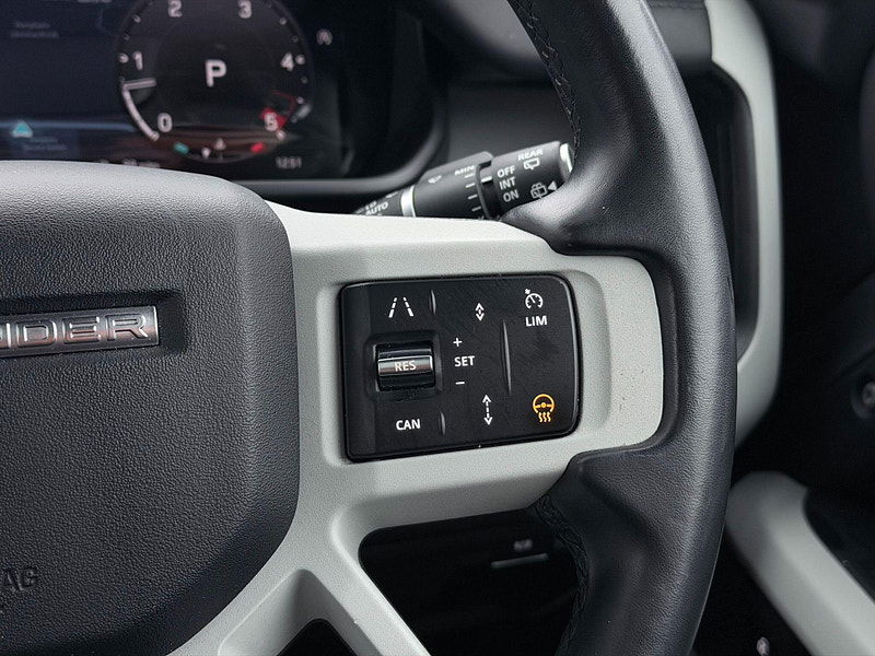Land Rover DEFENDER 110 3.0 D300 MHEV HSE Auto 4WD Euro 6 (s/s) 5dr 5dr Automatic 2026