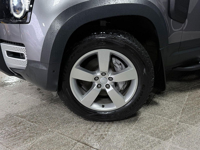 Land Rover DEFENDER 110 3.0 D300 MHEV HSE Auto 4WD Euro 6 (s/s) 5dr 5dr Automatic 2026