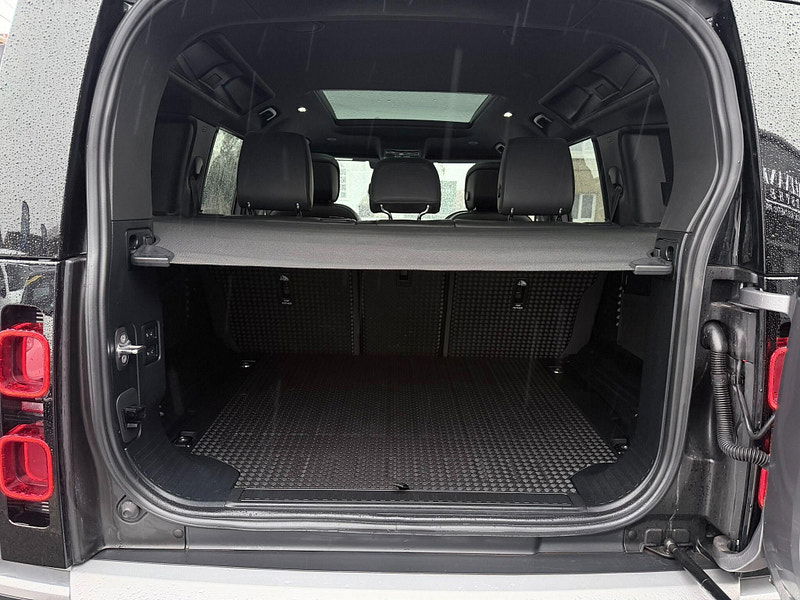 Land Rover DEFENDER 110 3.0 D300 MHEV HSE Auto 4WD Euro 6 (s/s) 5dr 5dr Automatic 2026