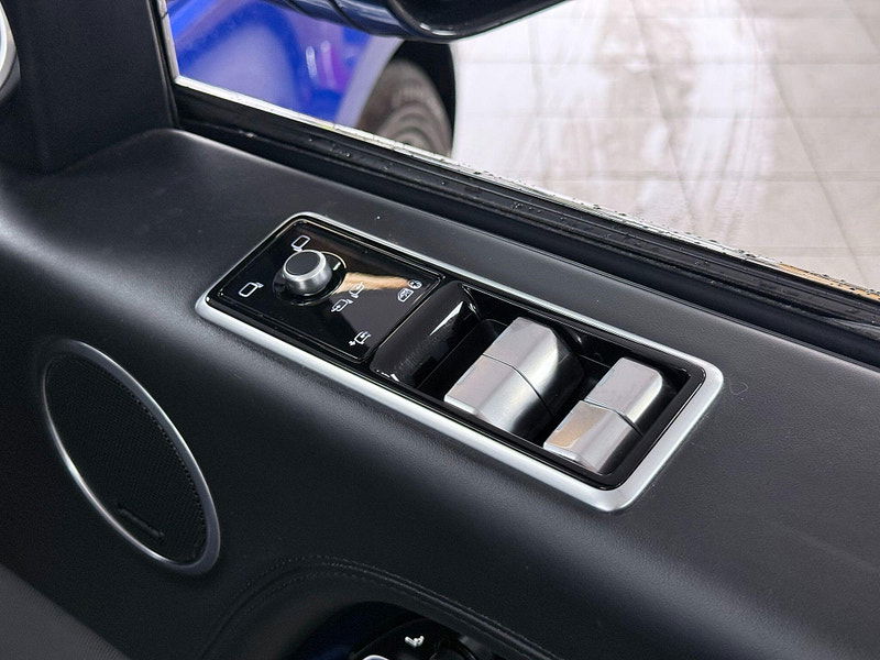 Land Rover Range Rover 3.0 P400 MHEV Vogue SE Auto 4WD Euro 6 (s/s) 5dr 5dr Automatic 2026