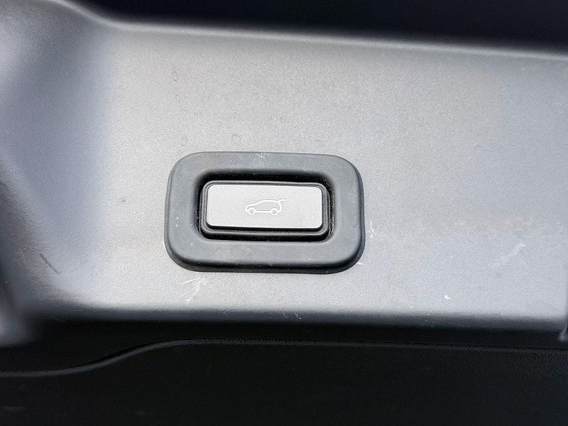 Land Rover Range Rover Evoque 1.5 P300e 12.2kWh Autobiography Auto 4WD Euro 6 (s/s) 5dr 5dr Automatic 2026