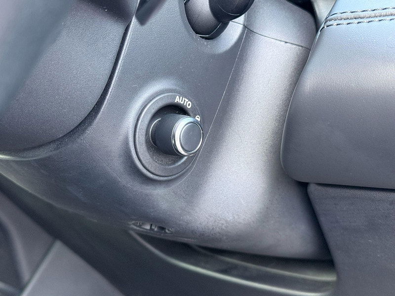 Land Rover Range Rover Evoque 1.5 P300e 12.2kWh Autobiography Auto 4WD Euro 6 (s/s) 5dr 5dr Automatic 2026