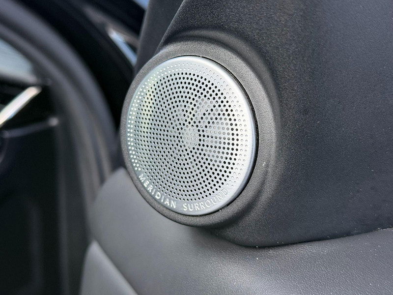 Land Rover Range Rover Evoque 1.5 P300e 12.2kWh Autobiography Auto 4WD Euro 6 (s/s) 5dr 5dr Automatic 2026