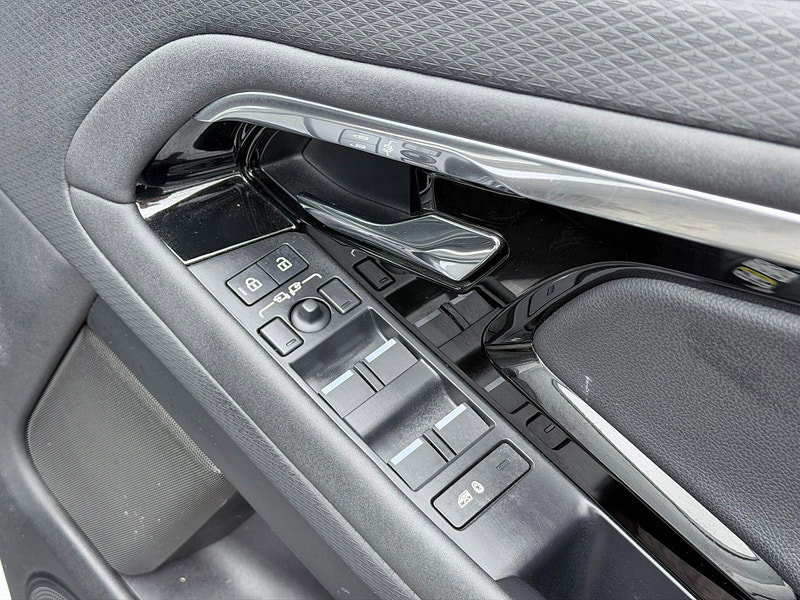 Land Rover Range Rover Evoque 1.5 P300e 12.2kWh Edition Auto 4WD Euro 6 (s/s) 5dr 5dr Automatic 2026