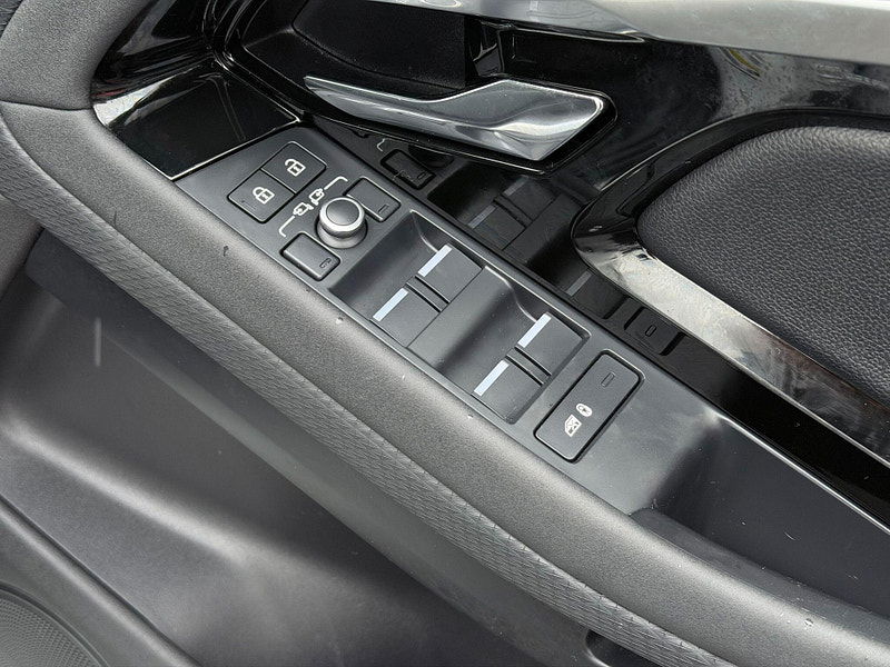 Land Rover Range Rover Evoque 1.5 P300e 12.2kWh S Auto 4WD Euro 6 (s/s) 5dr 5dr Automatic 2026