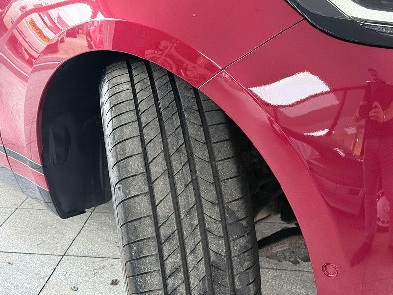 Land Rover Range Rover Velar 2.0 P300 HSE Auto 4WD Euro 6 (s/s) 5dr 5dr Automatic 2026