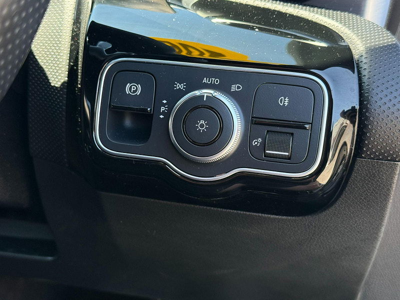 Mercedes-Benz CLA 1.3 CLA200 AMG Line Shooting Brake 7G-DCT Euro 6 (s/s) 5dr 5dr Automatic 2026