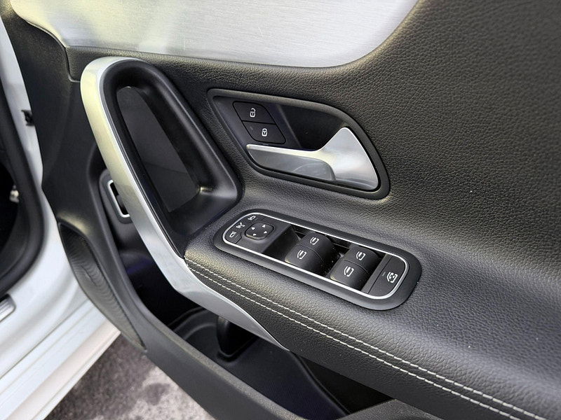 Mercedes-Benz CLA 1.3 CLA250e 15.6kWh AMG Line (Premium) Coupe 8G-DCT Euro 6 (s/s) 4dr 4dr Automatic 2026