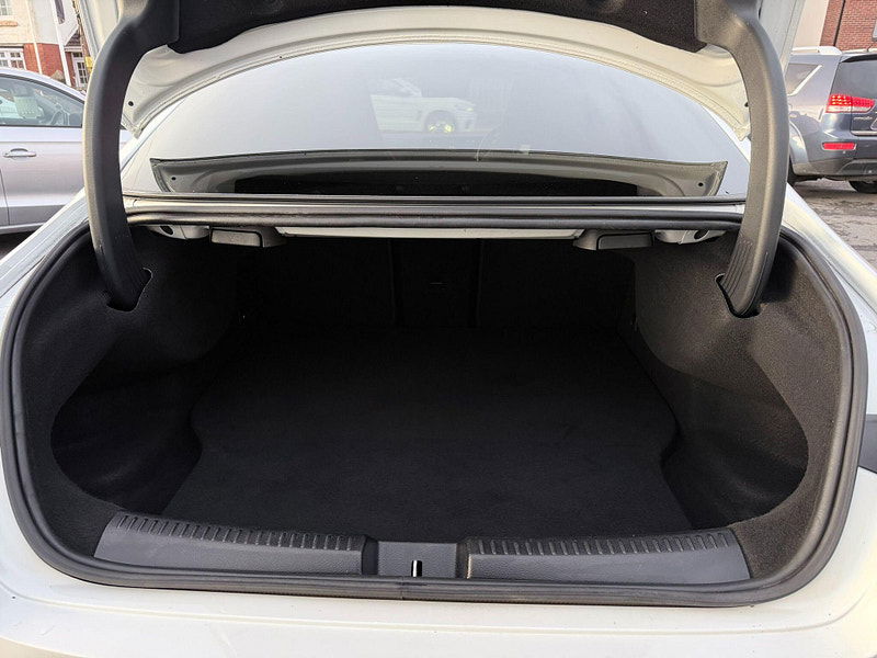 Mercedes-Benz CLA 1.3 CLA250e 15.6kWh AMG Line (Premium) Coupe 8G-DCT Euro 6 (s/s) 4dr 4dr Automatic 2026