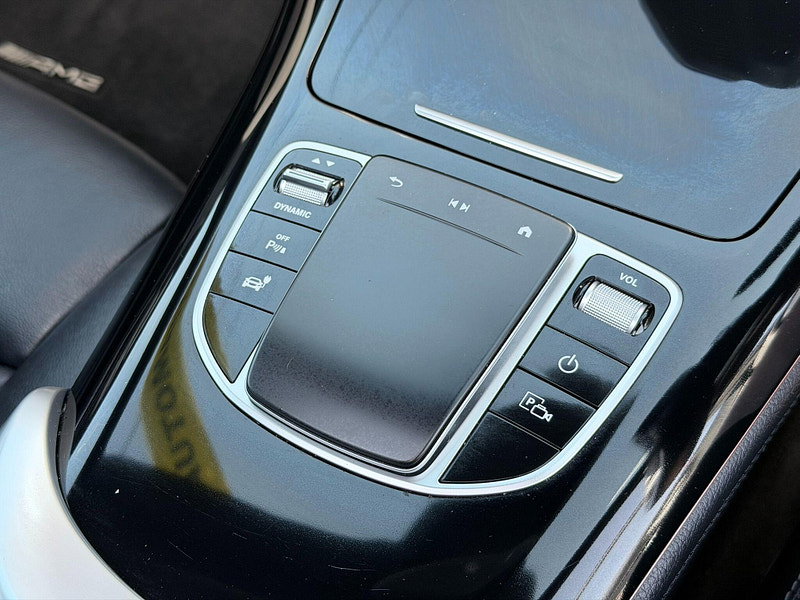 Mercedes-Benz EQC EQC 400 80kWh AMG Line (Premium Plus) Auto 4MATIC 5dr 5dr Automatic 2026