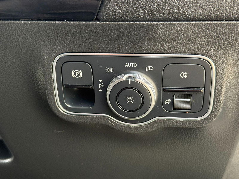 Mercedes-Benz GLA 1.3 GLA250e 15.6kWh Exclusive Edition 8G-DCT Euro 6 (s/s) 5dr 5dr Automatic 2026