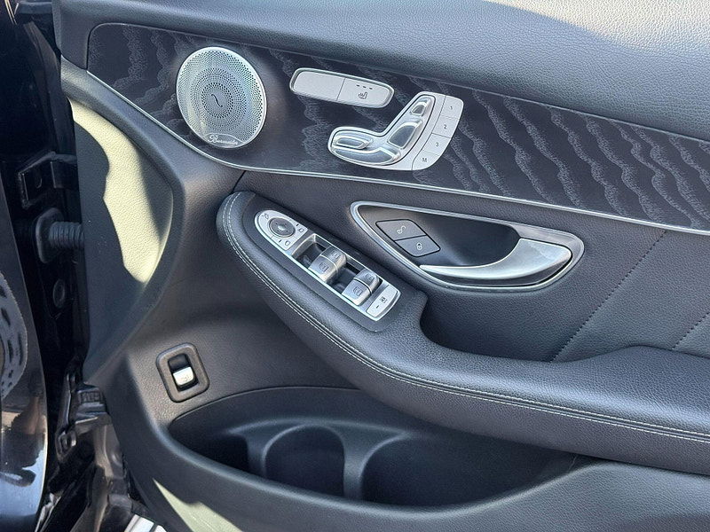 Mercedes-Benz GLC 3.0 GLC350d V6 AMG Line (Premium Plus) G-Tronic 4MATIC Euro 6 (s/s) 5dr 5dr Automatic 2026