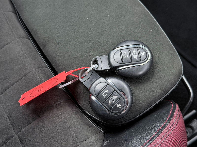 MINI Hatch 2.0 John Cooper Works Auto Euro 6 (s/s) 3dr 3dr Automatic 2026