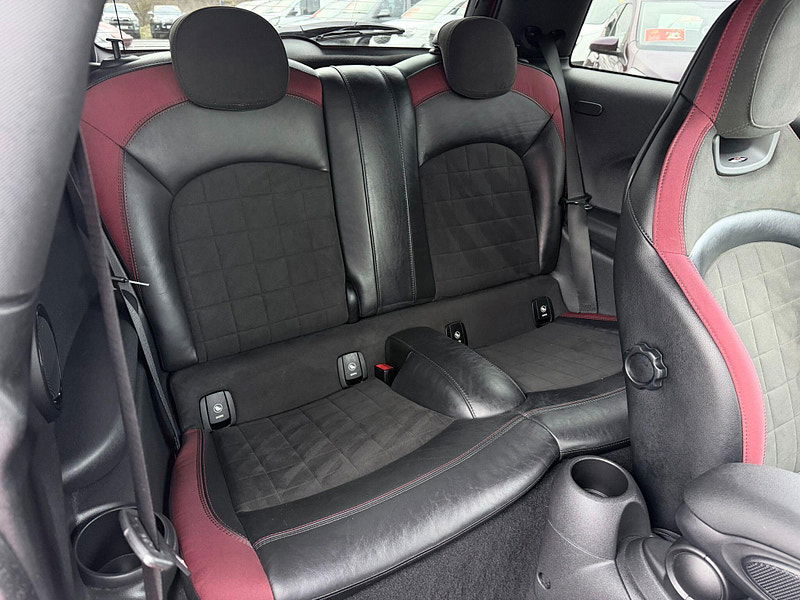 MINI Hatch 2.0 John Cooper Works Auto Euro 6 (s/s) 3dr 3dr Automatic 2026