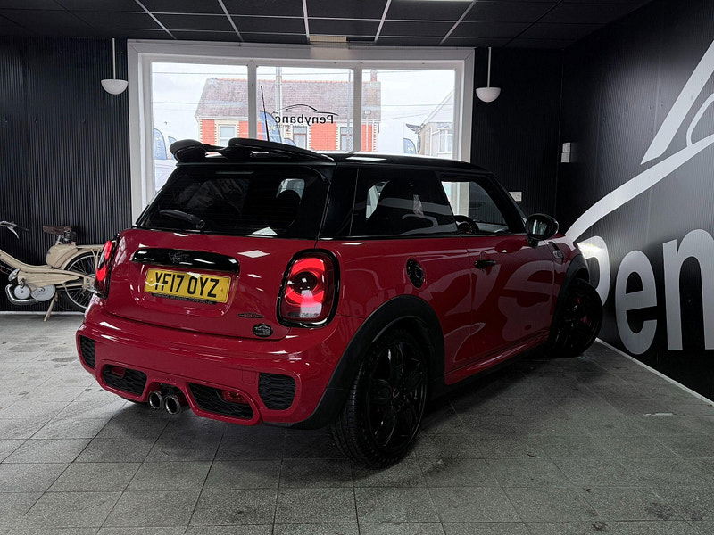 MINI Hatch 2.0 John Cooper Works Auto Euro 6 (s/s) 3dr 3dr Automatic 2026