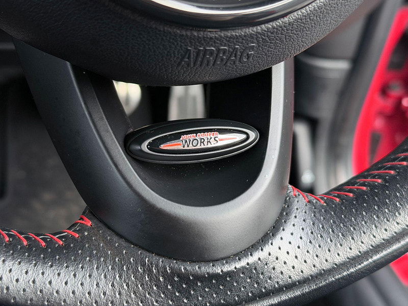 MINI Hatch 2.0 John Cooper Works Auto Euro 6 (s/s) 3dr 3dr Automatic 2026