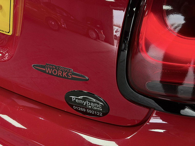 MINI Hatch 2.0 John Cooper Works Auto Euro 6 (s/s) 3dr 3dr Automatic 2026